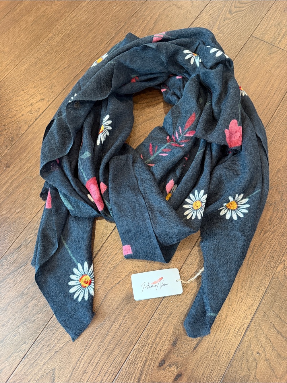 Plume Nova Charcoal Grey Daisy Floral Scarf with Sequin Accent NWT - C54-161